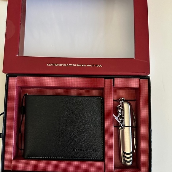 New Perry Ellis LEATHER BIFOLD WITH POCKET MULTI TOOL - Picture 3 of 5